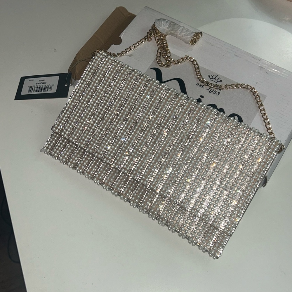 Elegant Silver Crystal & Pearl Clutch